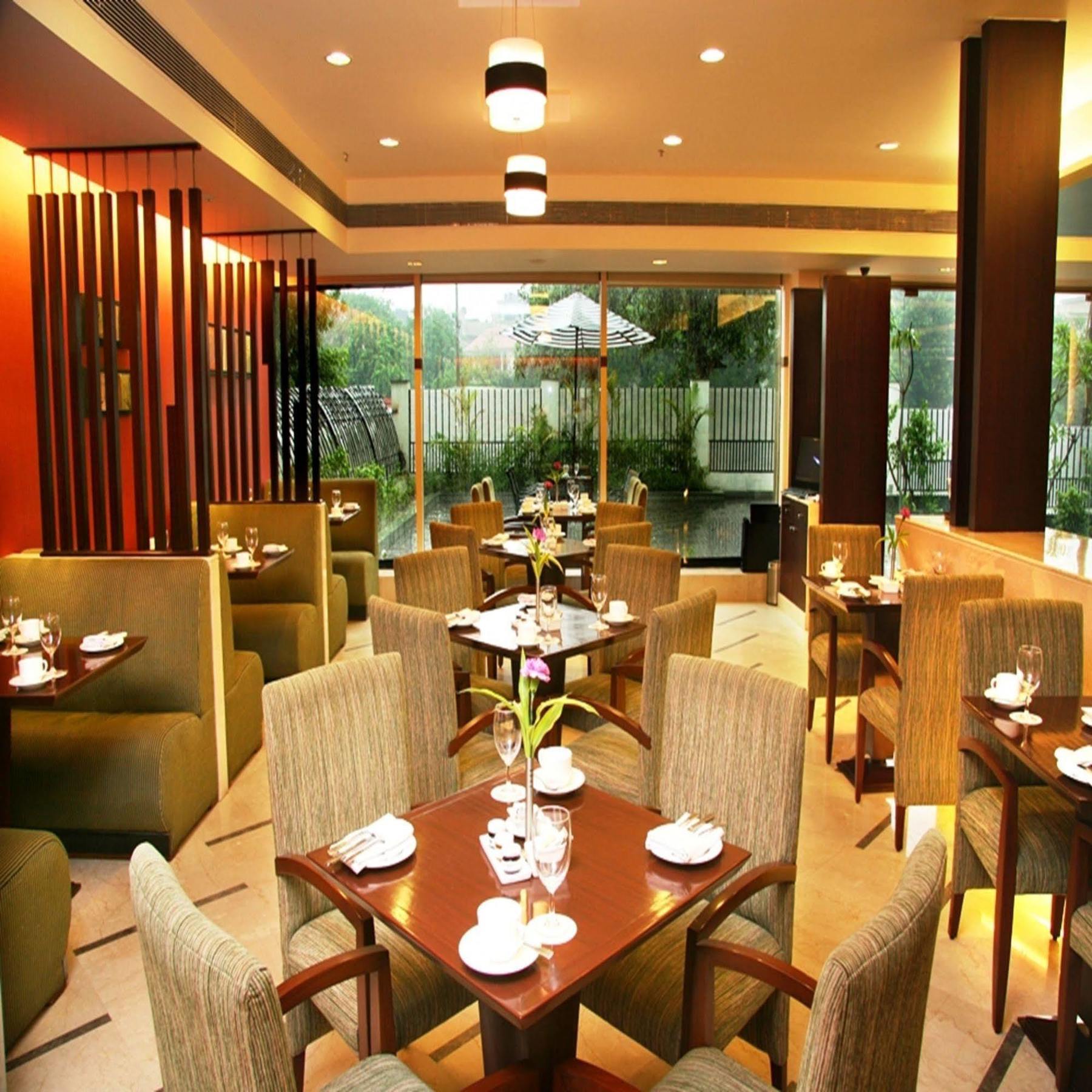 Muse Sarovar Portico Nehru Place New Delhi Ngoại thất bức ảnh