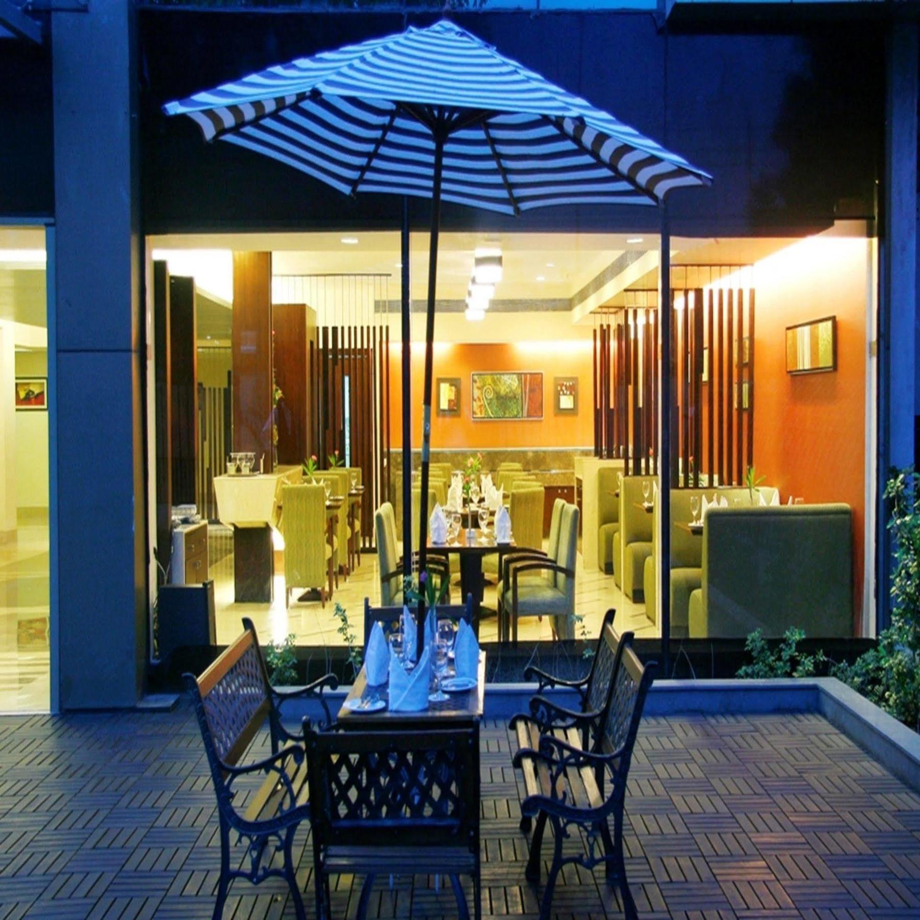 Muse Sarovar Portico Nehru Place New Delhi Ngoại thất bức ảnh