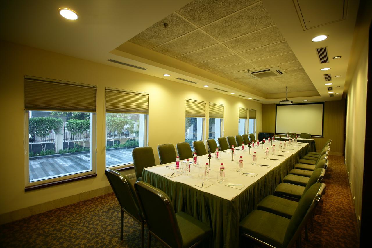 Muse Sarovar Portico Nehru Place New Delhi Ngoại thất bức ảnh